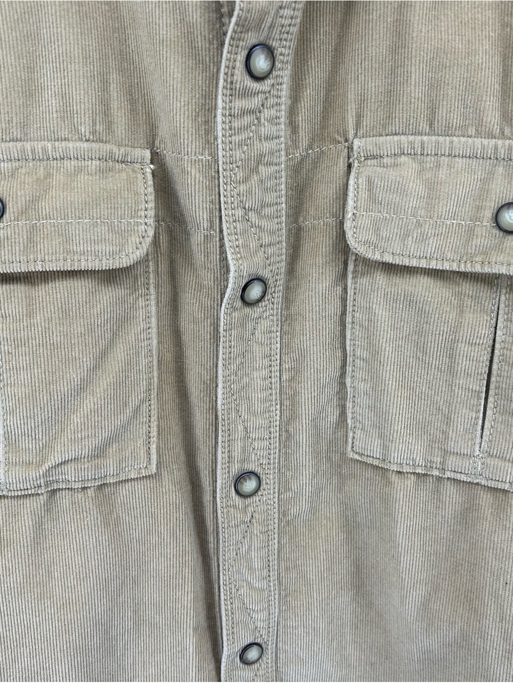 The North Face Corduroy Button-Up Shirt Jacket - Khaki - Picture 3 of 10